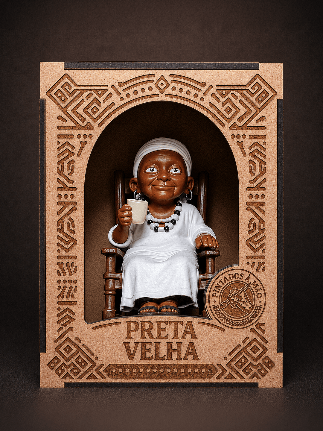 Estátua de Preta Velha dentro da caixa personalizada